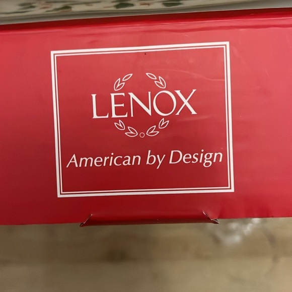 Lenox Holiday Tree Candy Dish NIB 8” Gold Trim Holly & Berries New in Box - Picture 7 of 8